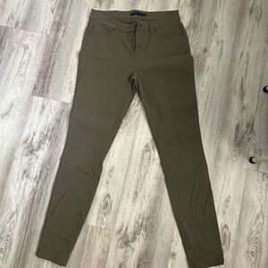 Prana Skinny Pants in Olive